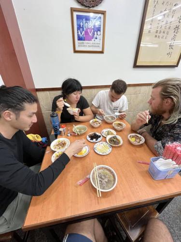 two_tired_taiwan_trek_007
